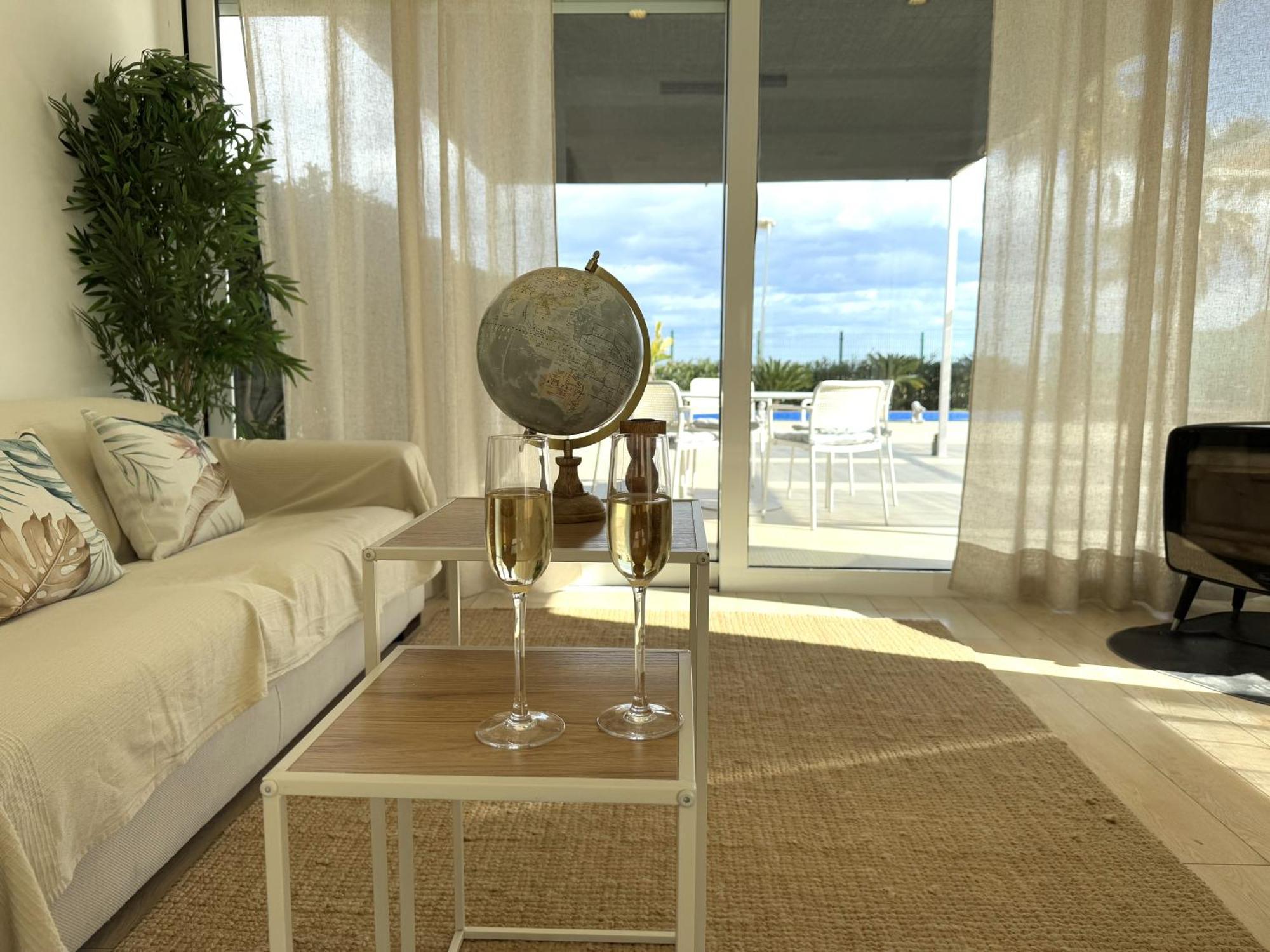 Casa Del Mar, Piscina Privada Frente Al Mar Villa Кулера Екстериор снимка
